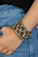Load image into Gallery viewer, Cheetah Couture Brown Urban bracelet
